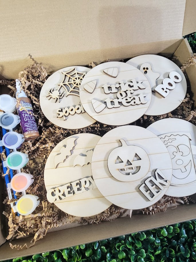 Mini Halloween Rounds Deluxe DIY Paint Kit