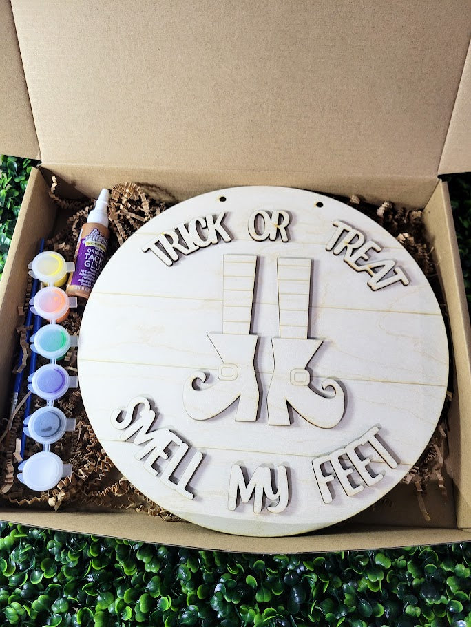 Smell My Feet Small Round DIY Paint Kit