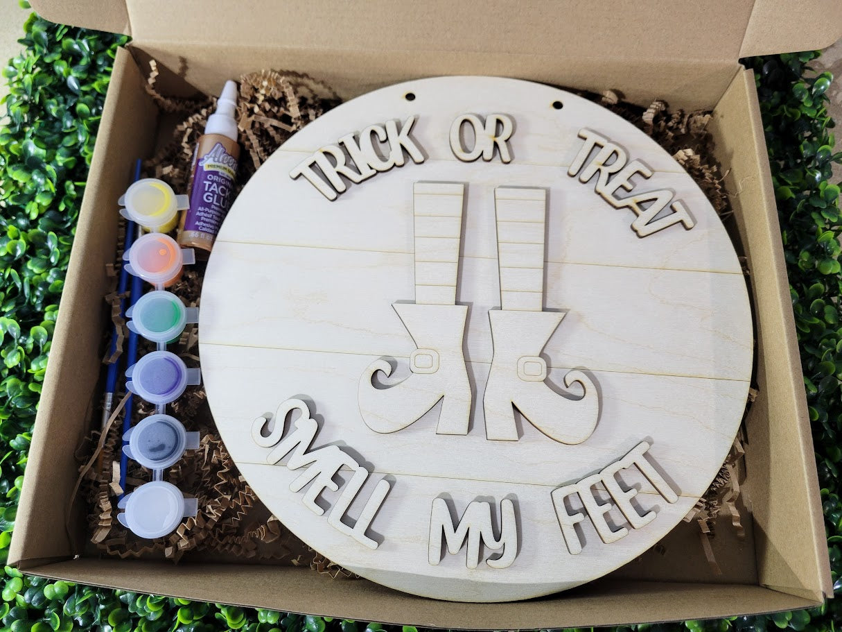 Smell My Feet Small Round DIY Paint Kit